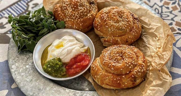 בורקס ברמונדי ישראלי ומנגולד