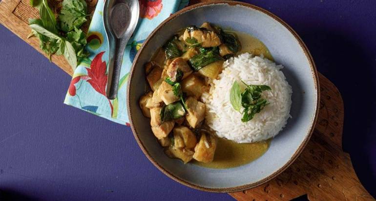 קארי ירוק תאילנדי עם ברמונדי ישראלי