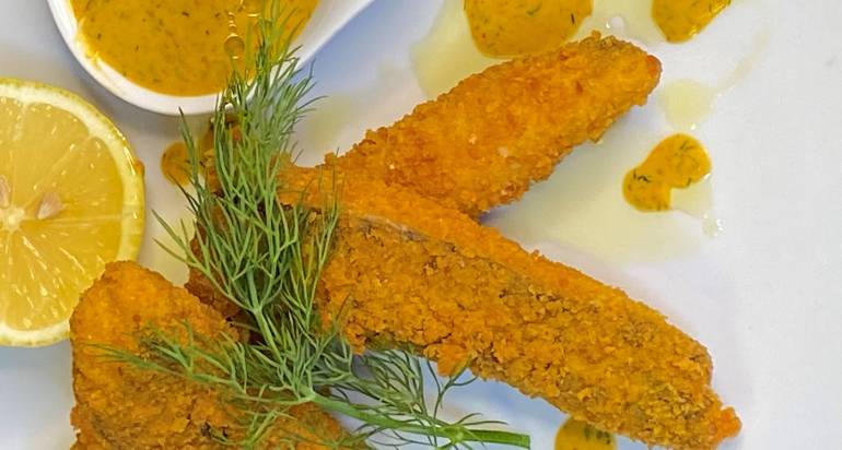 שניצלוני ברמונדי ישראלי לצד מטבל איולי פפריקה לימוני