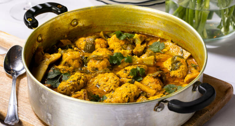 ﻿תבשיל קציצות ברמונדי עם ארטישוק